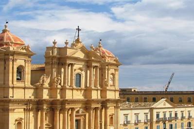 Welcome to Noto (A €10,900 Sicily Greeting)